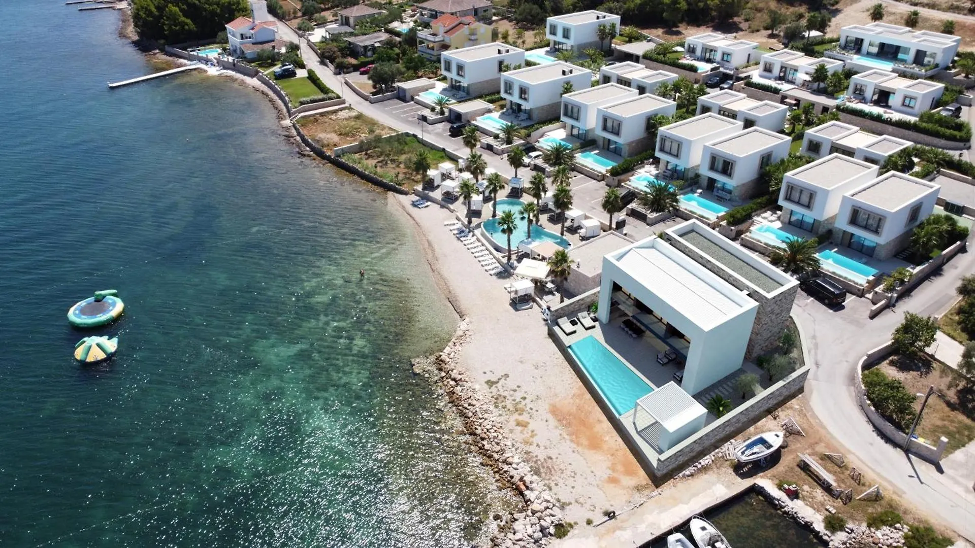 The Palms Resort Tkon Vila